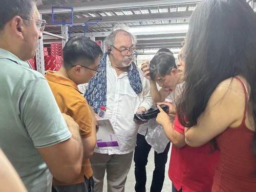 ultimo caso aziendale circa Cipanguo Group dalla Francia ha visitato la nostra azienda per un tour