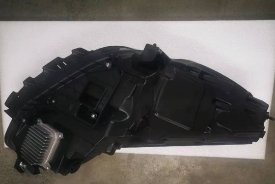 Assemblaggio del proiettore a LED lato destro per Tesla Model 3 Y 2021-2023